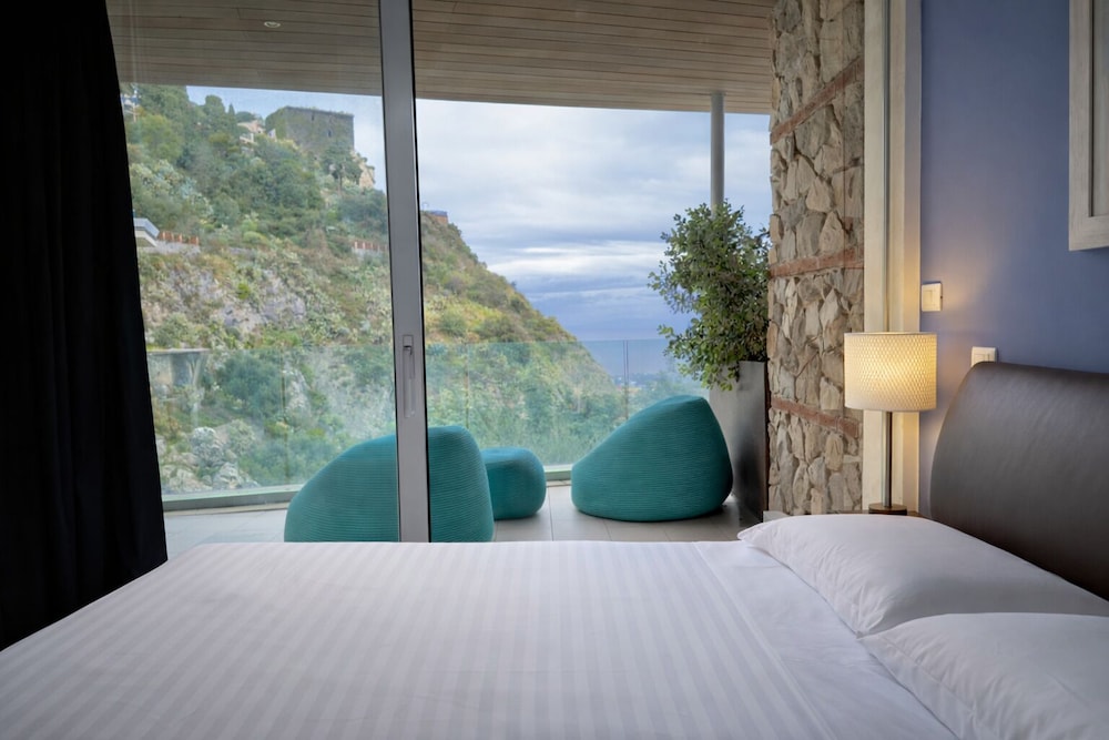 CLASSIC, APARTMENT, SEA VIEW, TERRACE