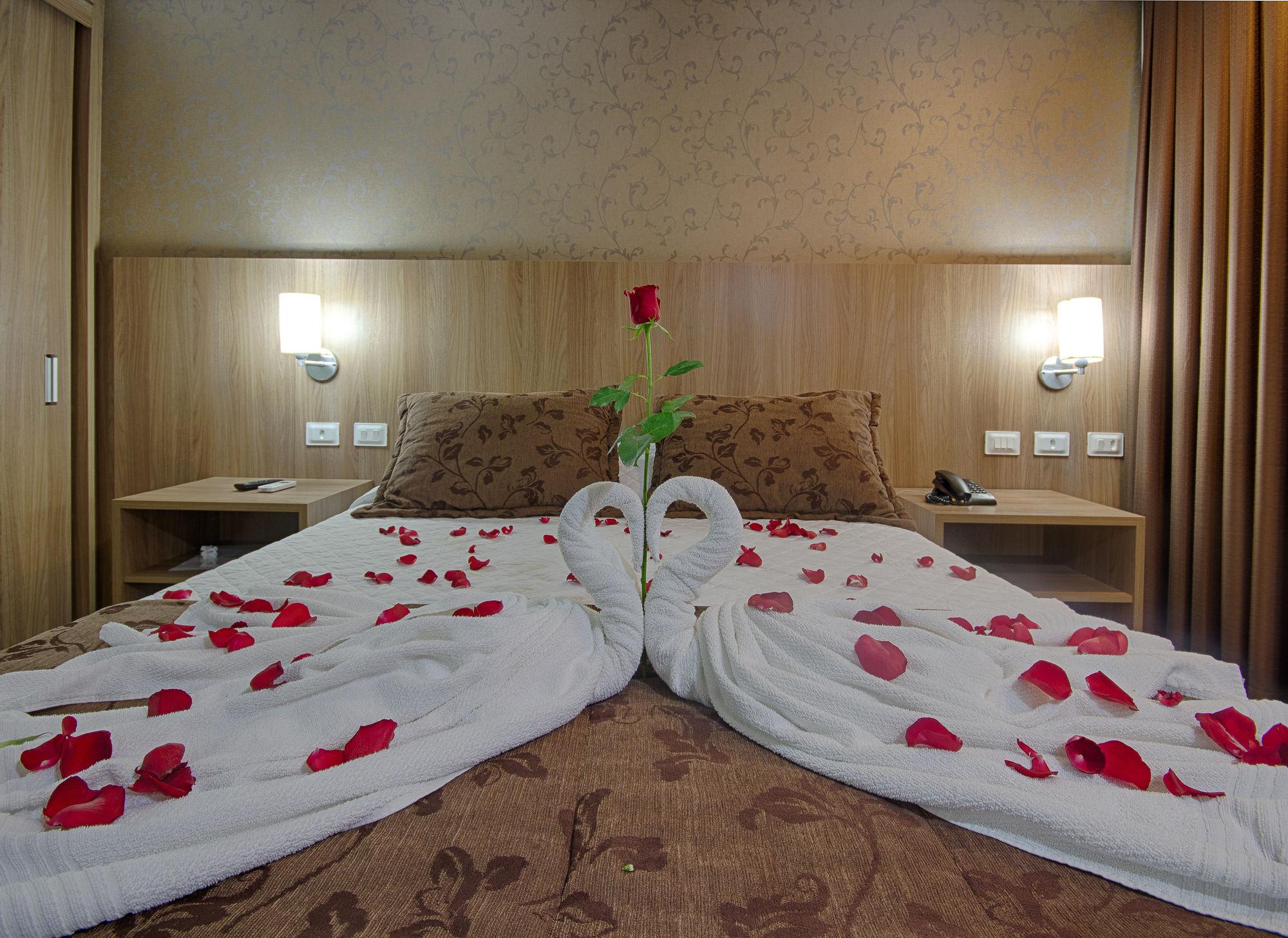Suite, Bathtub