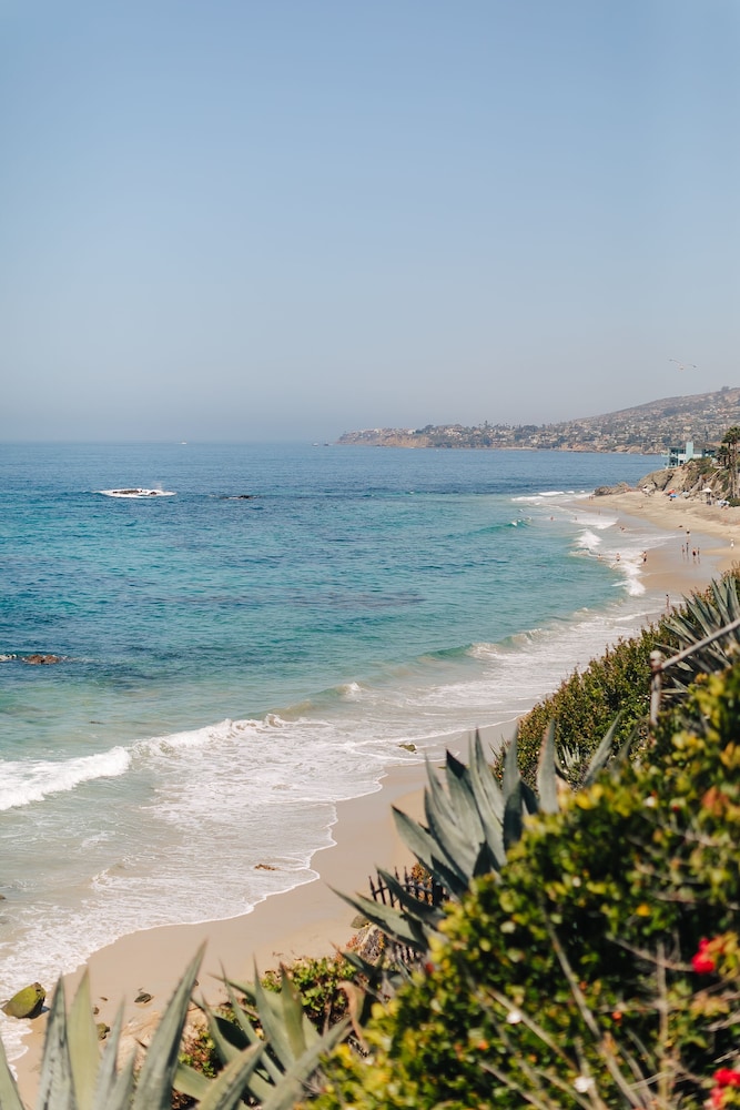 Seaside Laguna Inn & Suites 42/50