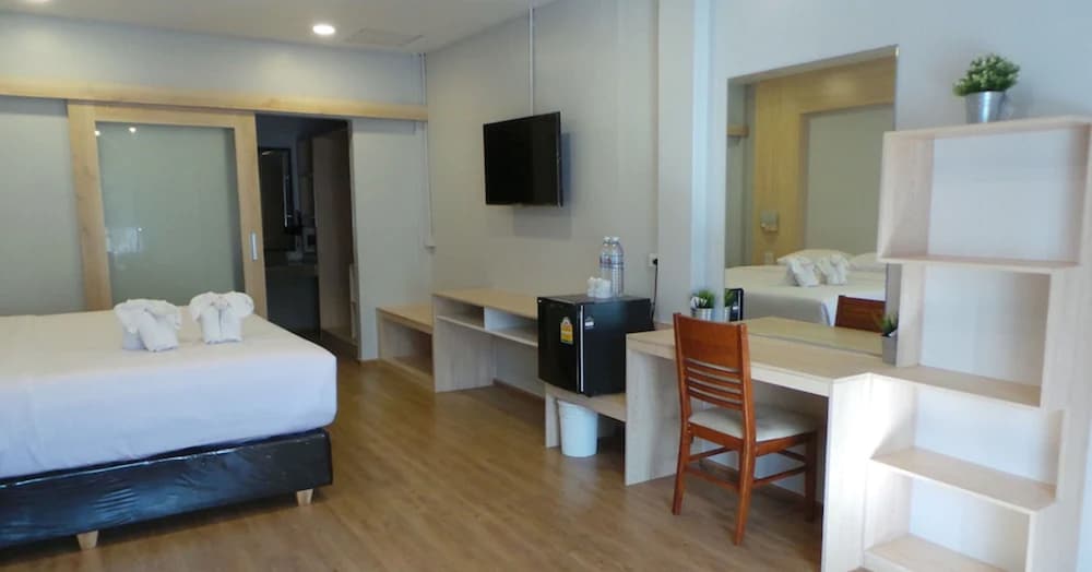 Basaya Beach Hotel And Resort 19/63