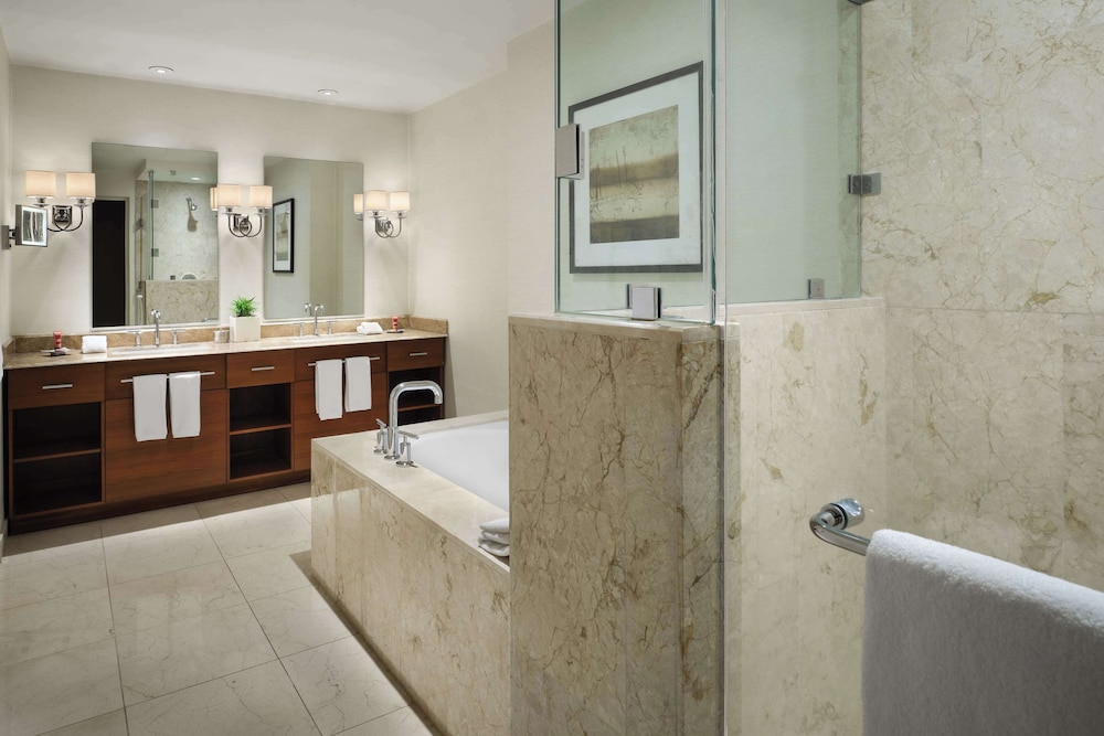 Bristol Panama, a Registry Collection Hotel 49/50
