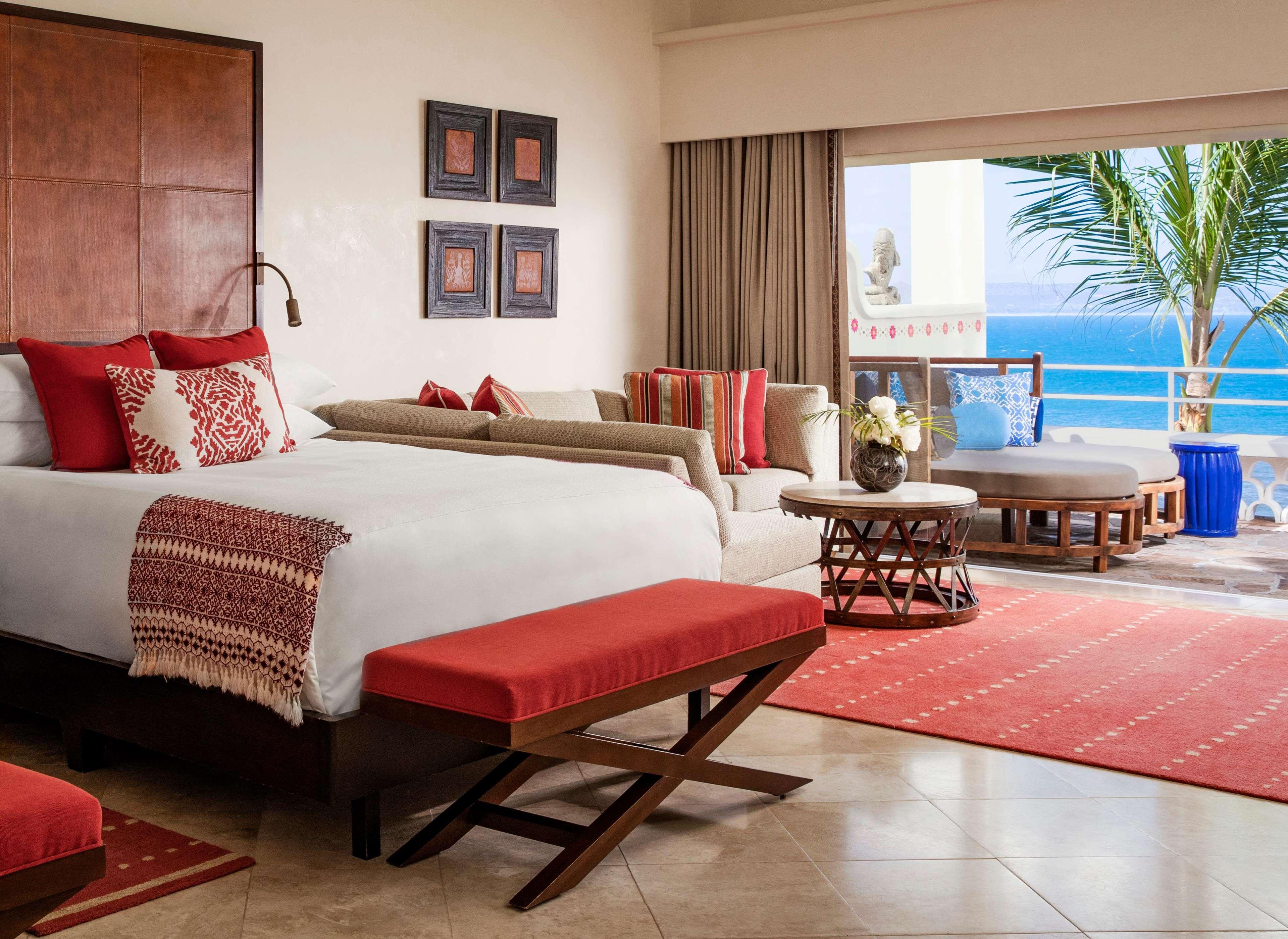 PALMILLA, KING BED, OCEAN FRONT