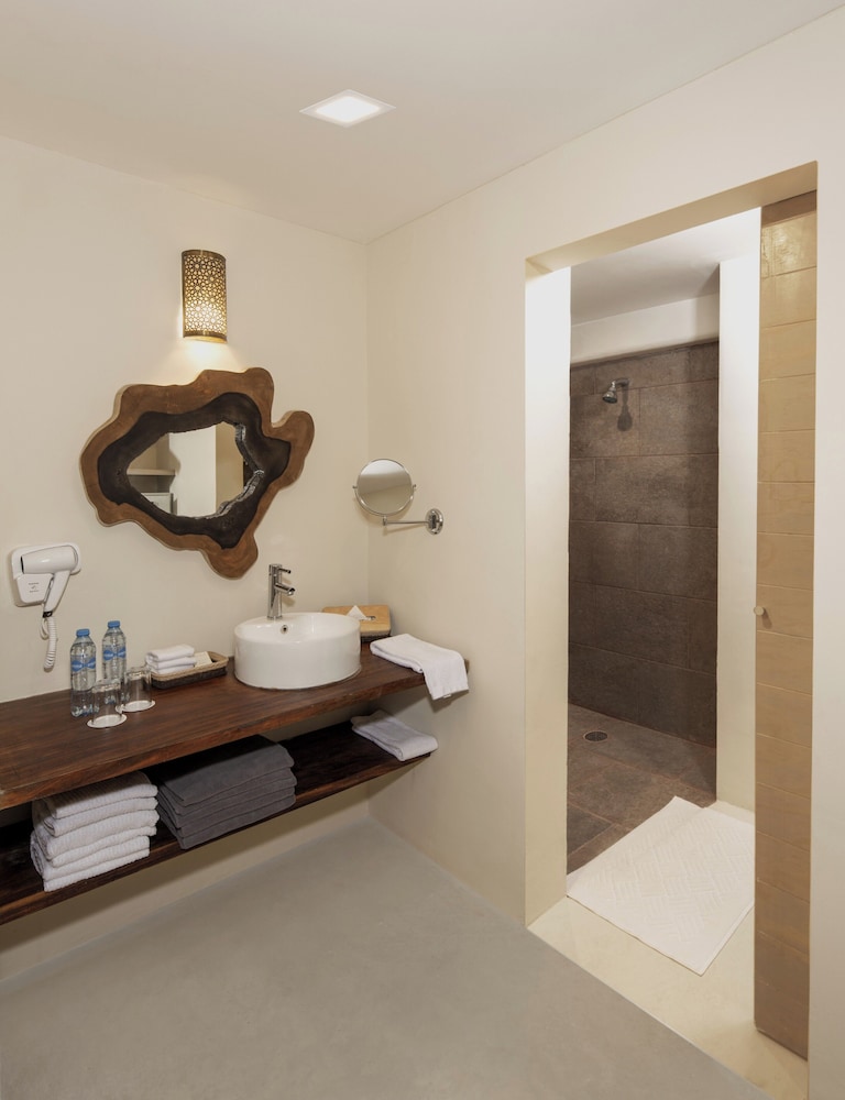 Sunday Hotel Naala Tulum 50/50