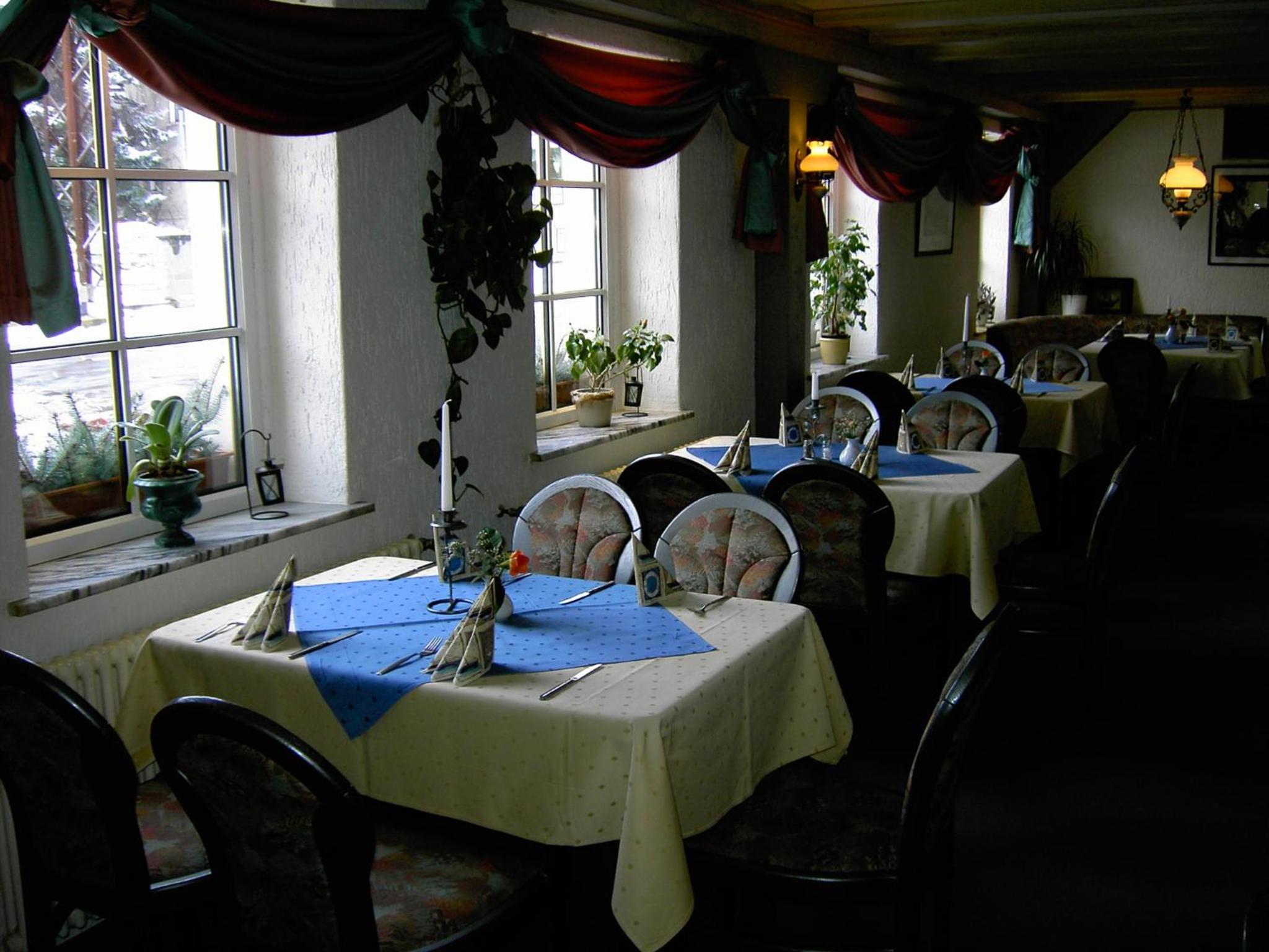 Landhotel am Fuchsbach 6/8