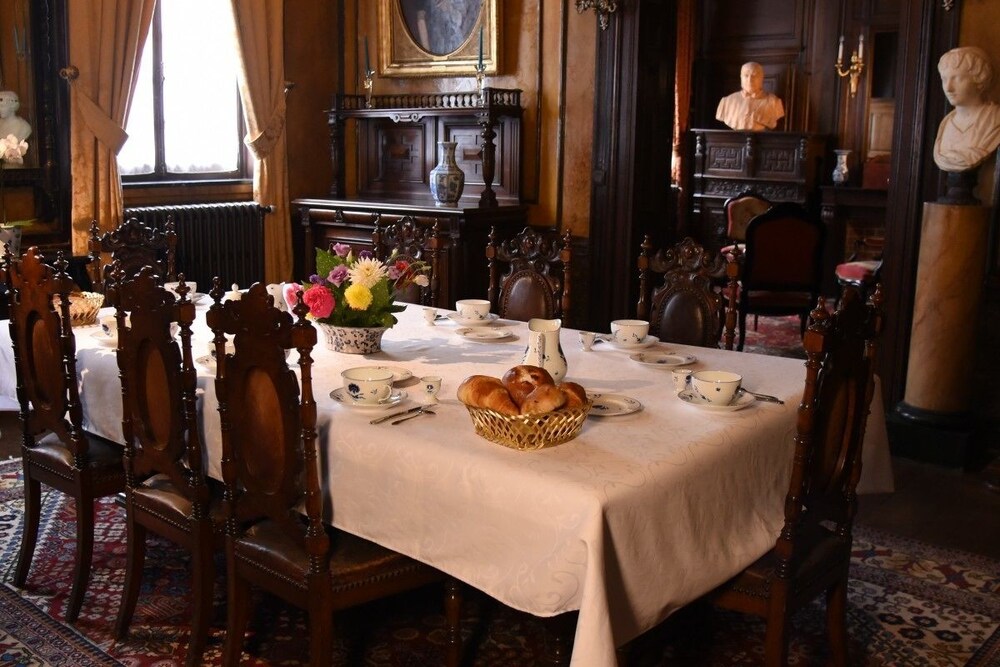 HOTEL DE WARENGHIEN 24/27