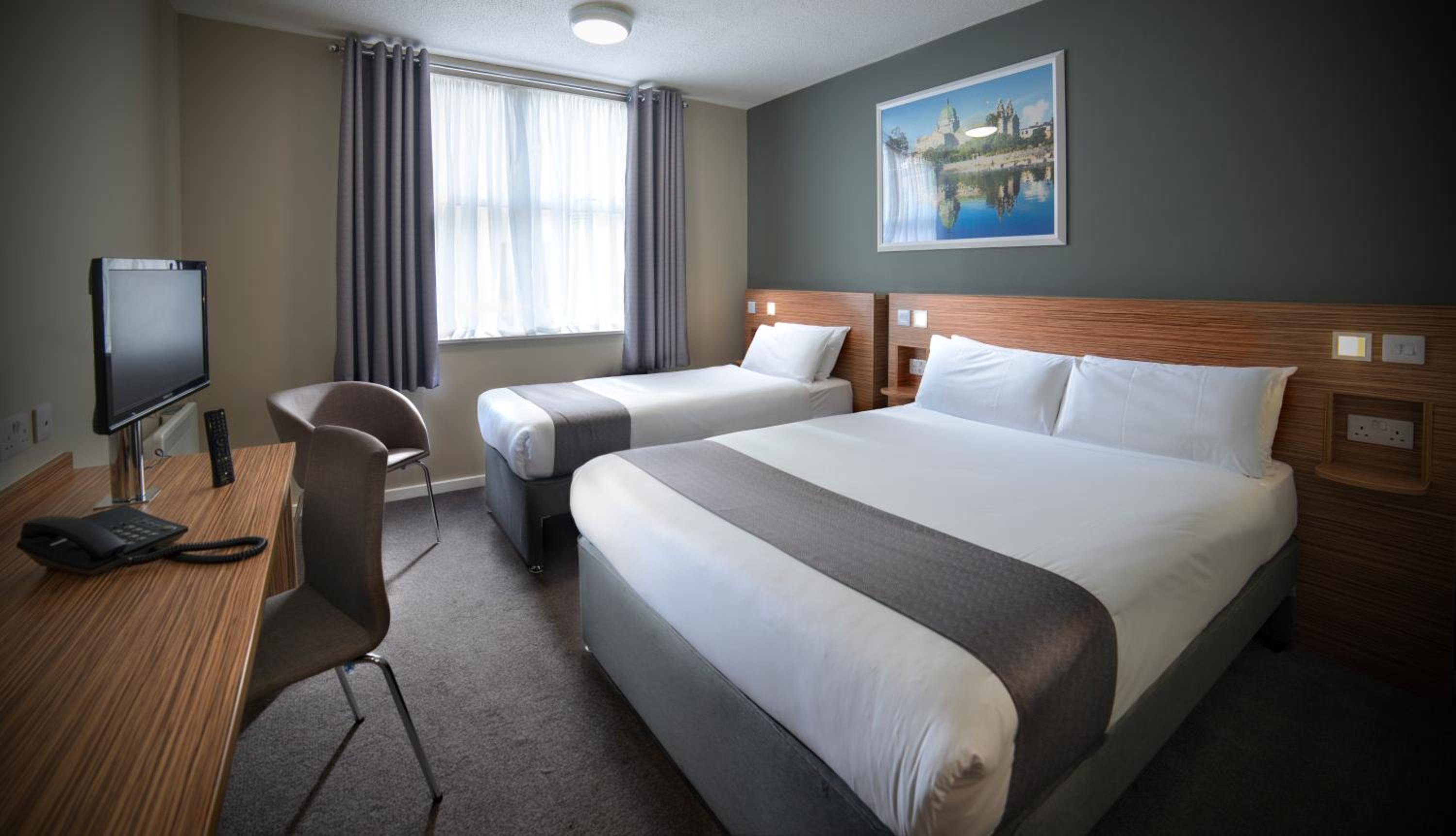 ROOM, TWIN BEDS, PRIVATE BATHROOM