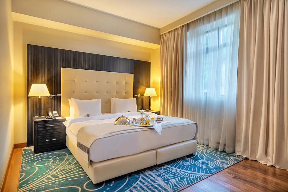 Crowne Plaza Borjomi 12/76