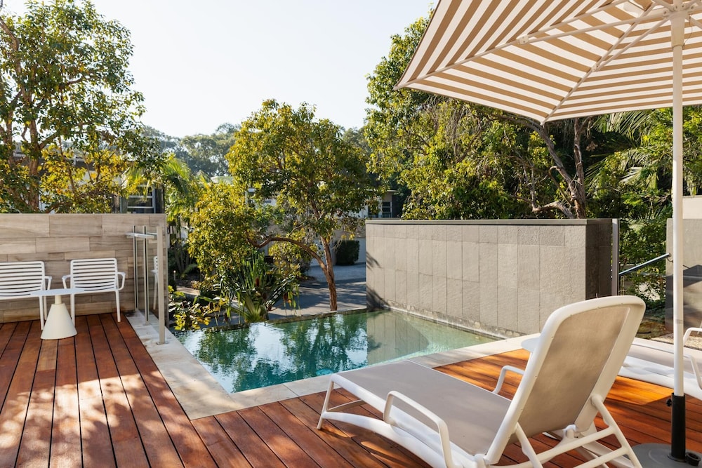 RACV NOOSA RESORT 28/74