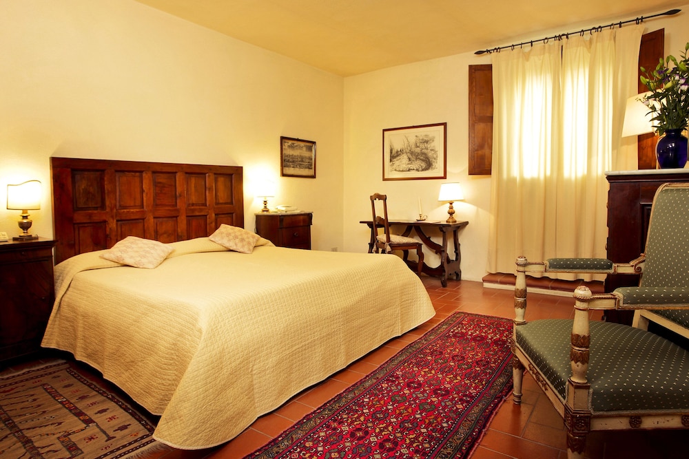MANOR, CLASSIC, HOUSE, DOUBLE BED, STREET VIEW