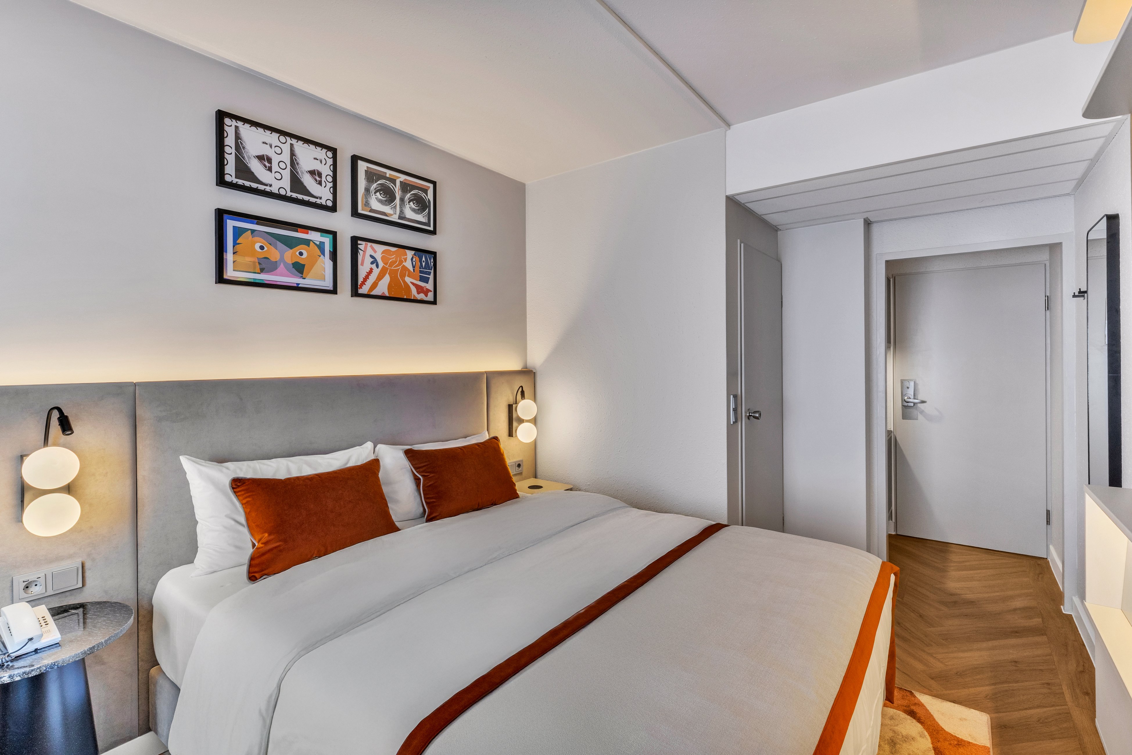 Comfort, Double or Twin Bed