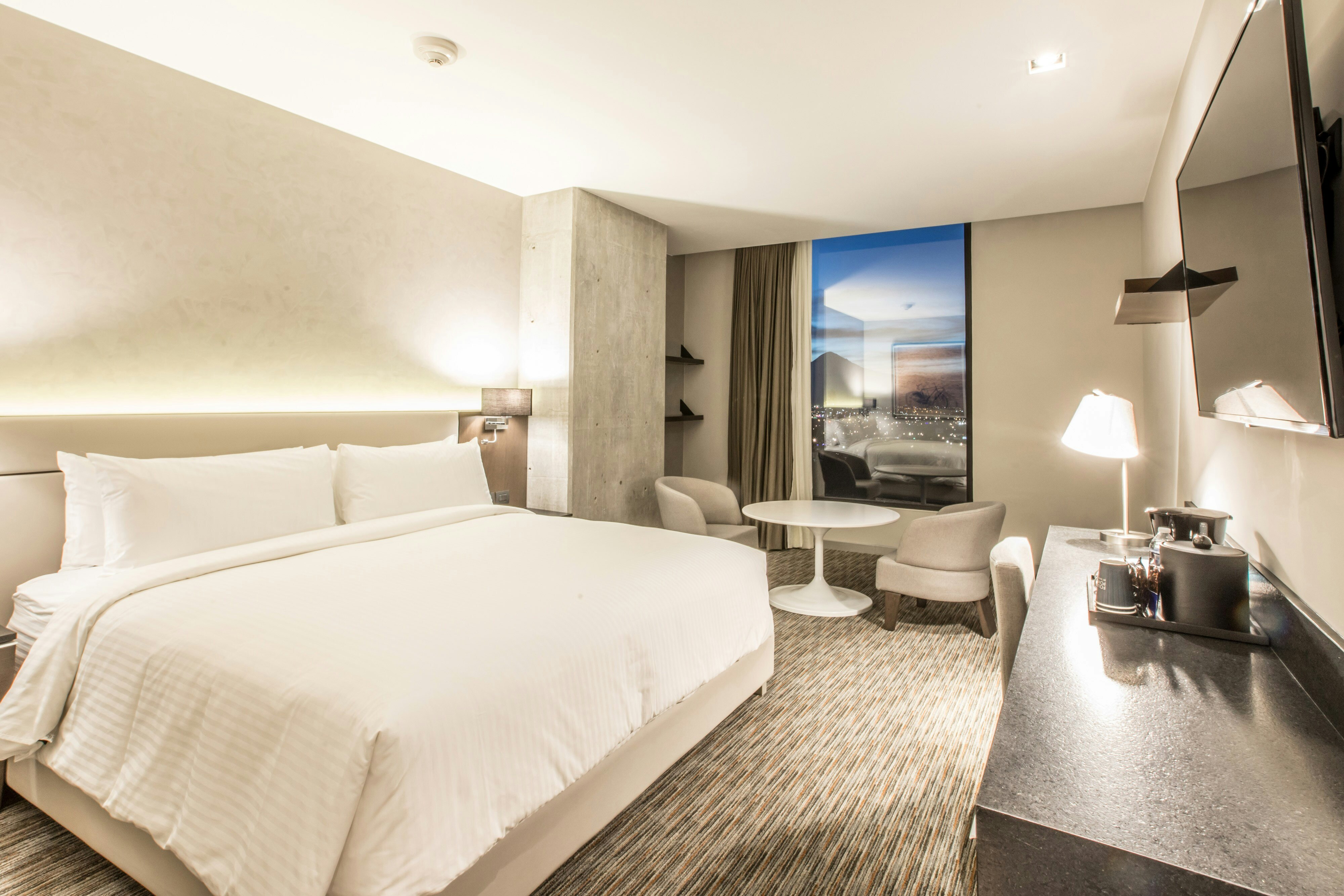 Room, King Bed