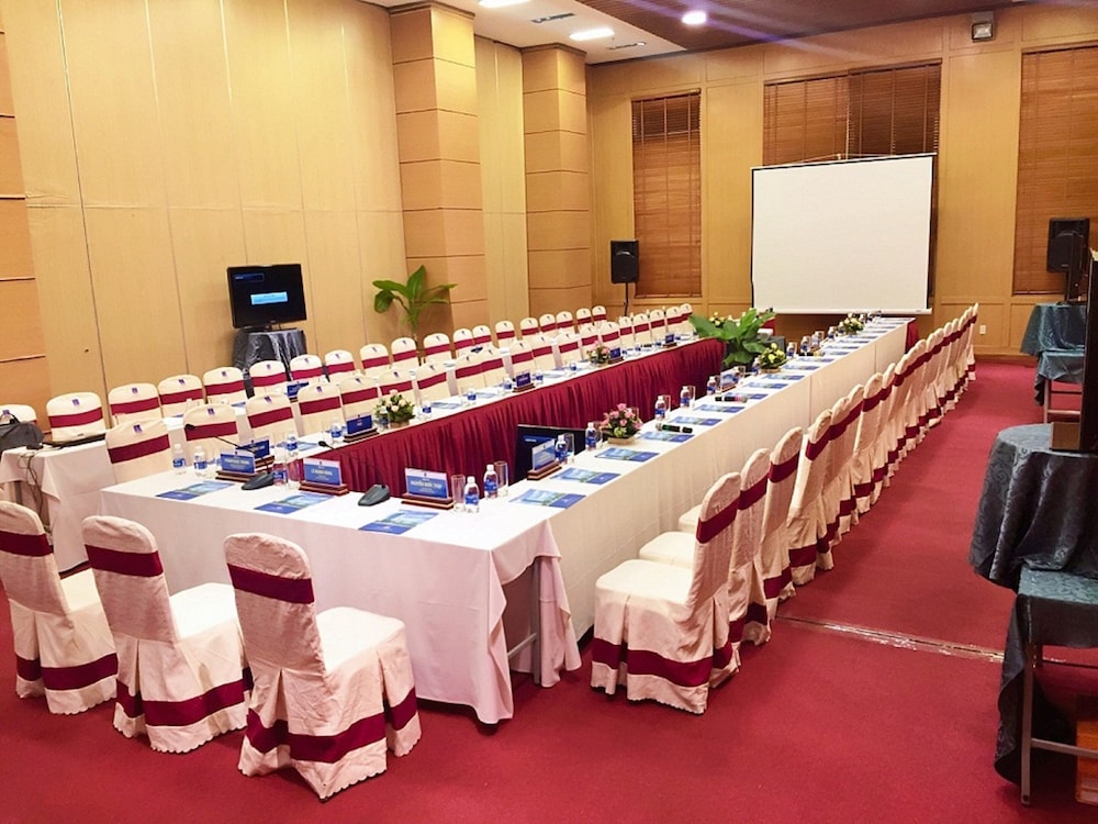 Da Nang Petro Hotel 58/71