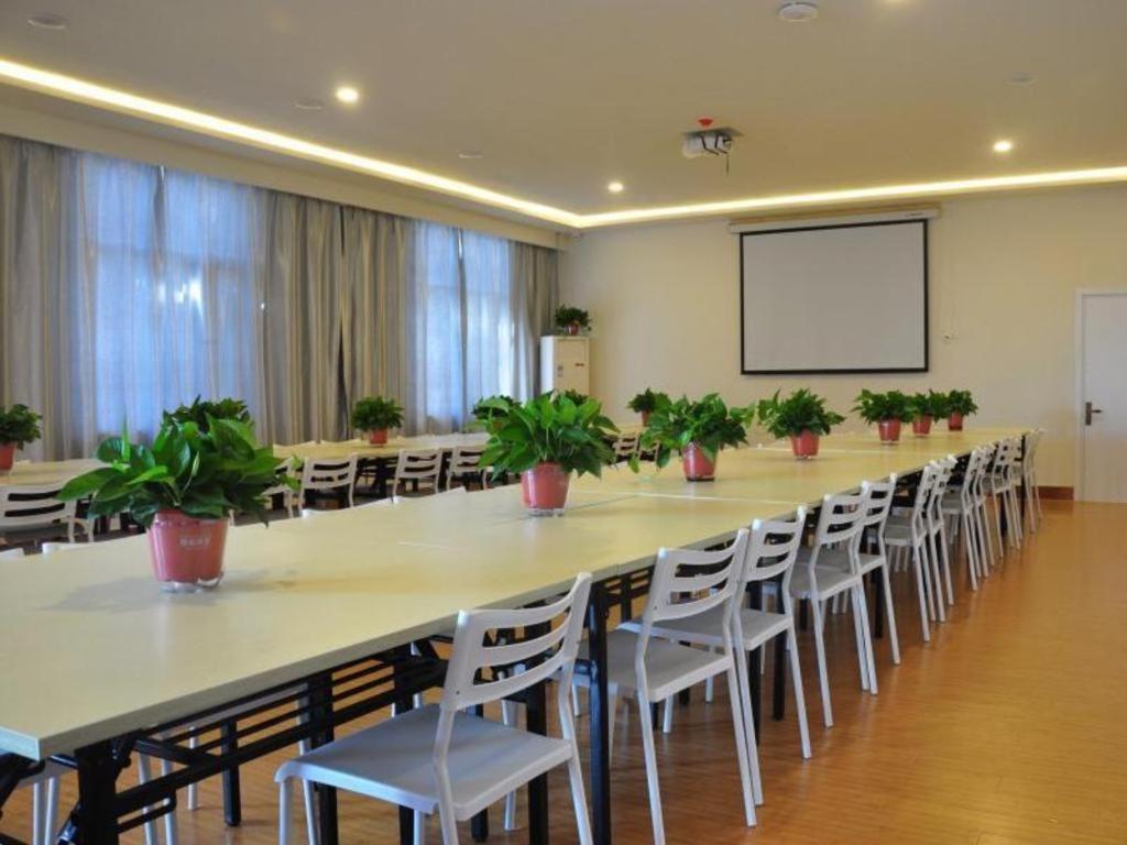 Greentree Inn Binzhou Wudi Ginza Square Express Hotel 39/47