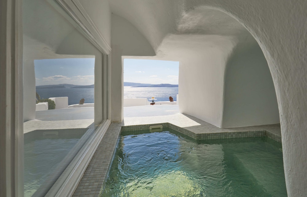 Diamond Luxury Suites 24/50