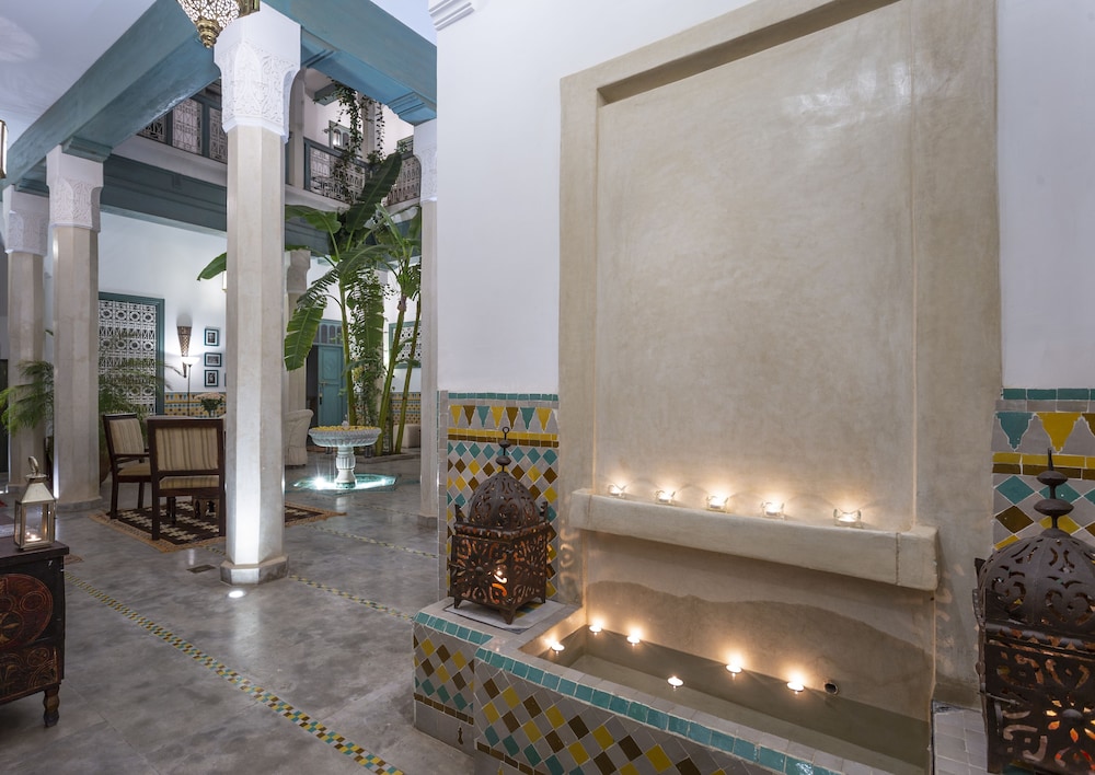 Riad Azahar 4/50