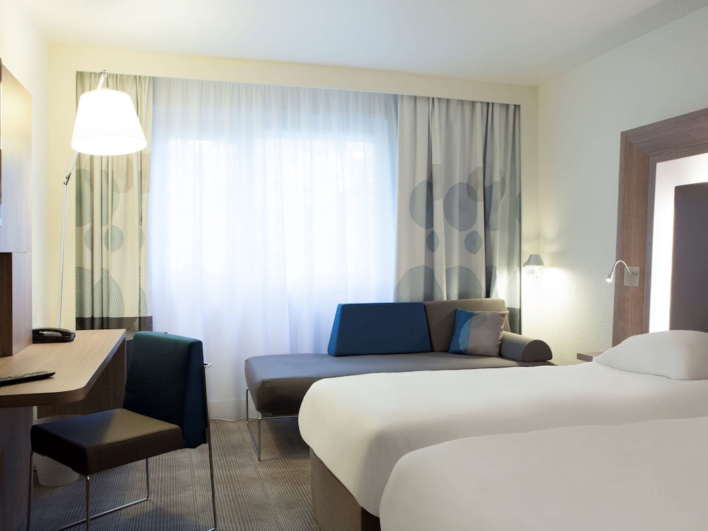 Novotel Coventry M6 J3 17/48