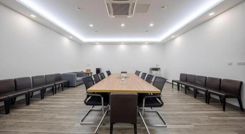 GreenTree Inn Changzhou Henlin Town Zhongtian Express Hotel 41/48