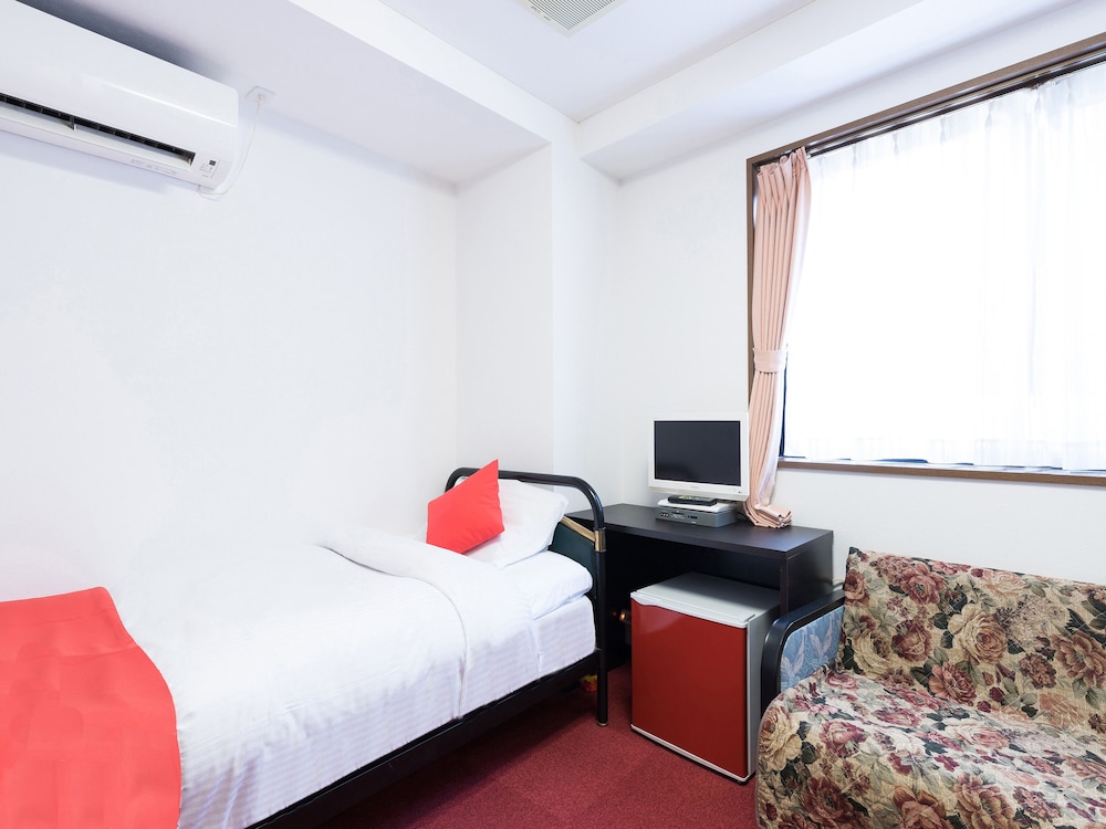 Toka Hotel 15/25