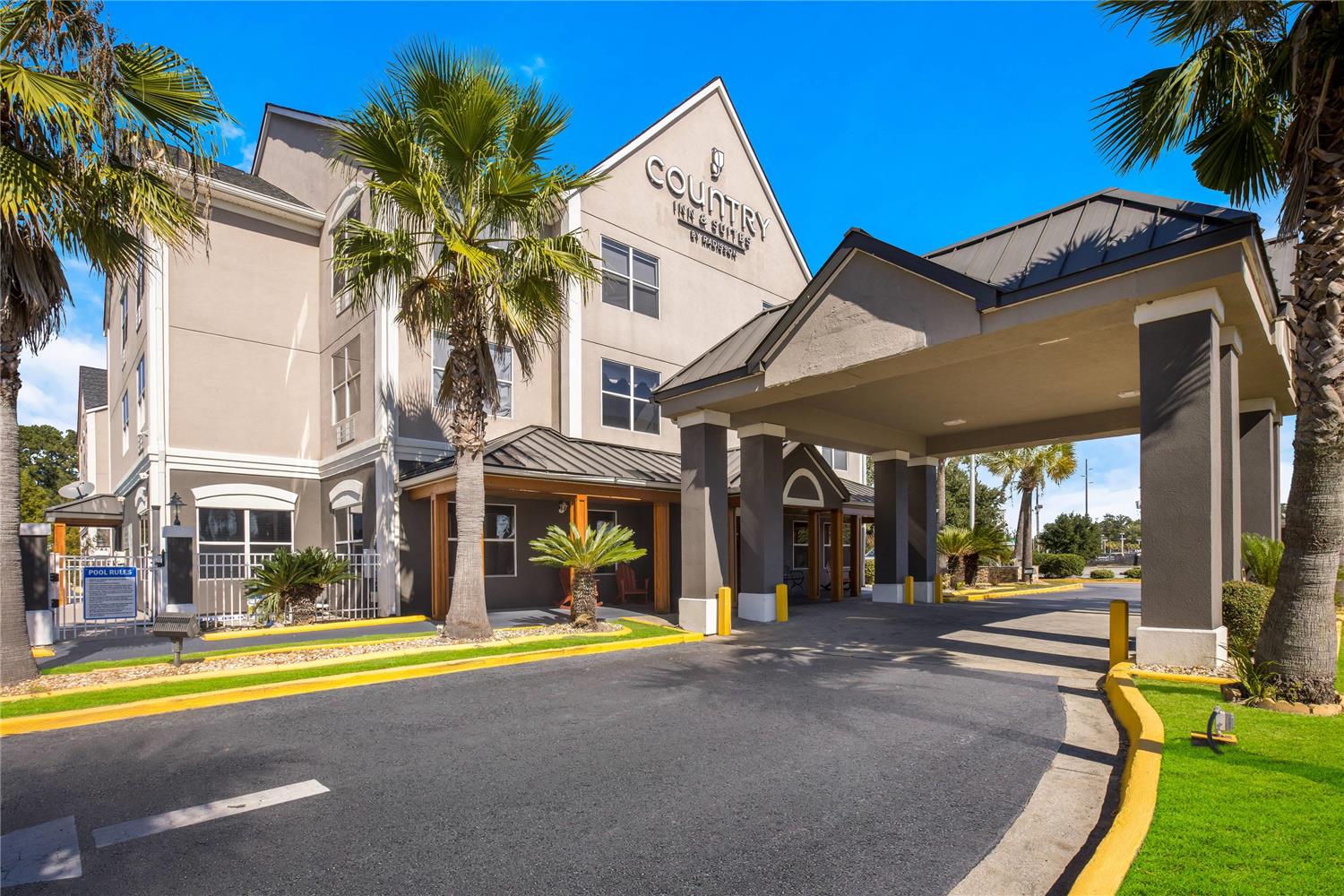 Country Inn and Suites By Radisson Hinesville GA 31/37