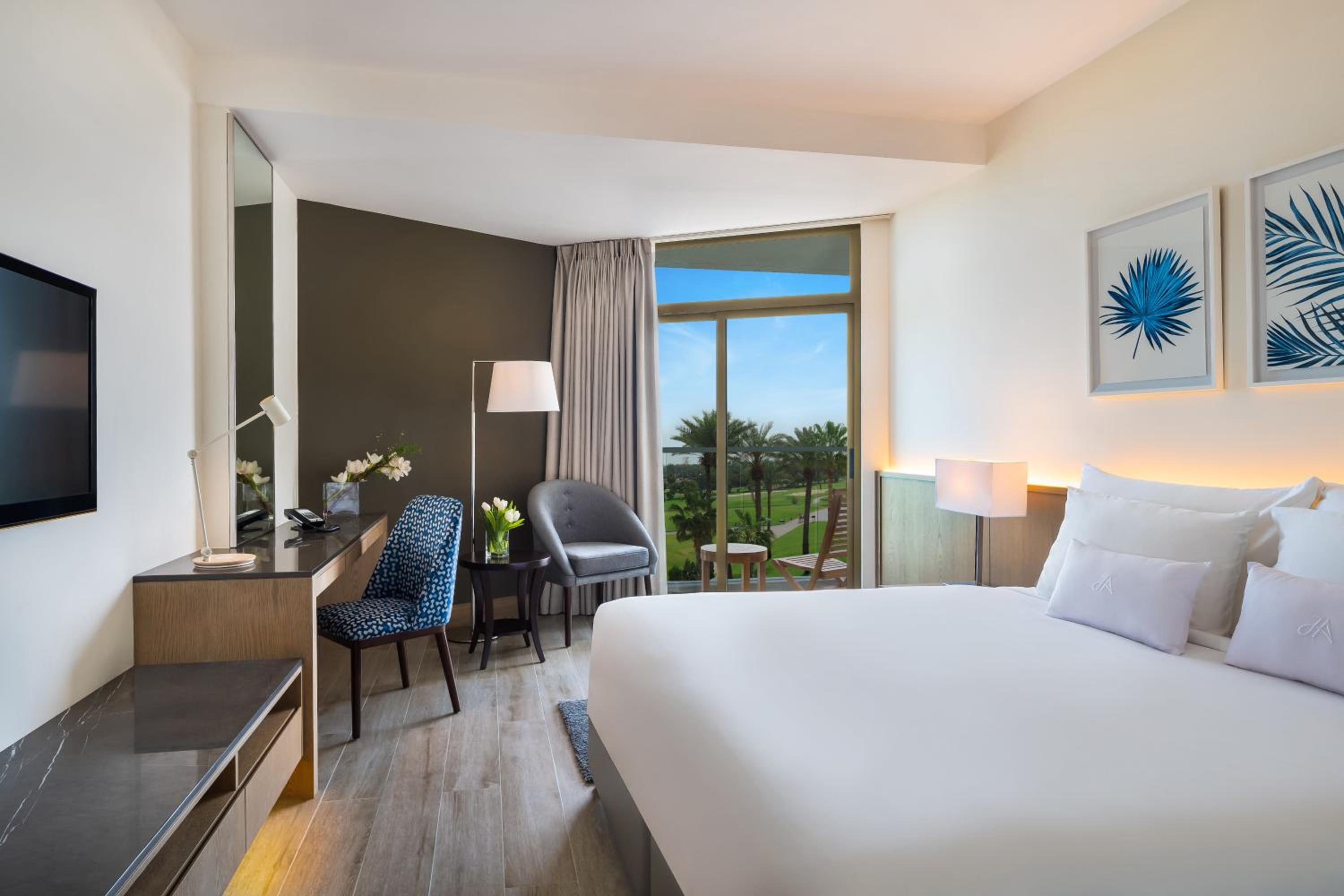 Room, King Bed, Resort View