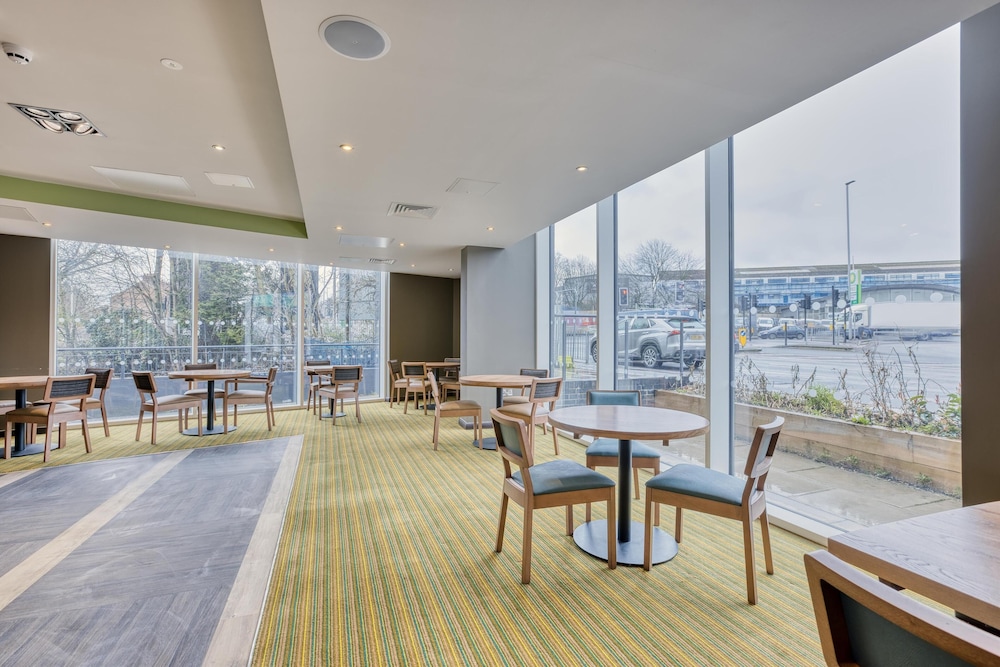 Premier Inn London New Southgate 23/30