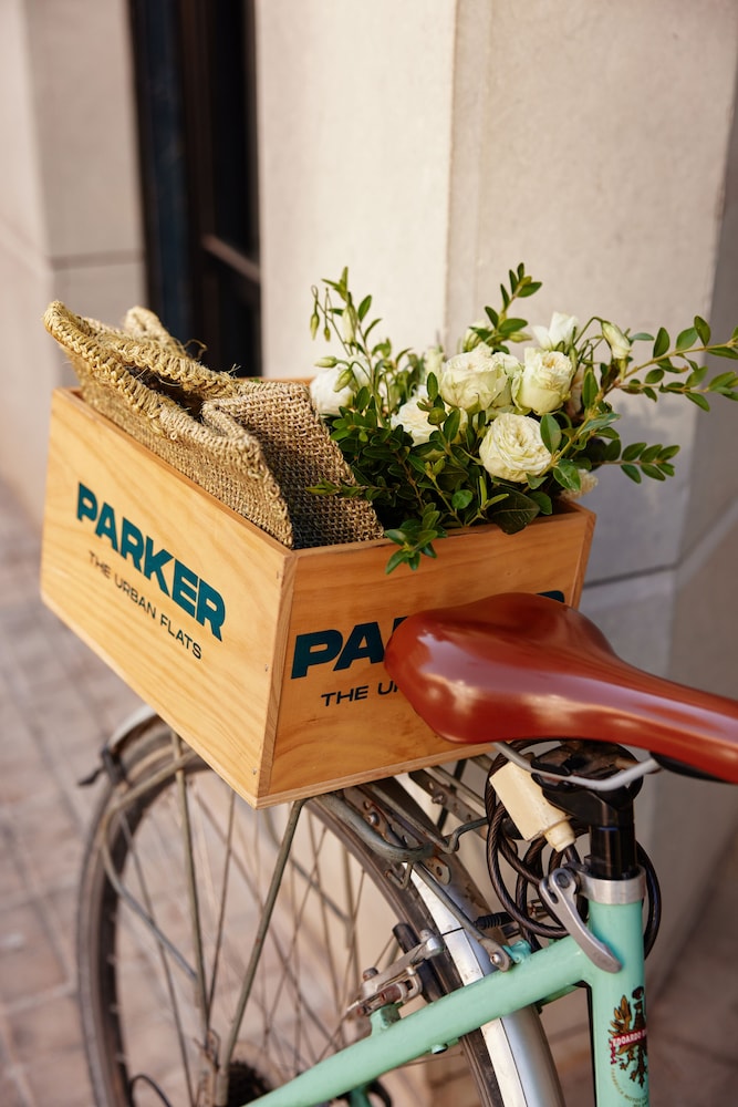 Parker The Urban Flats 16/65