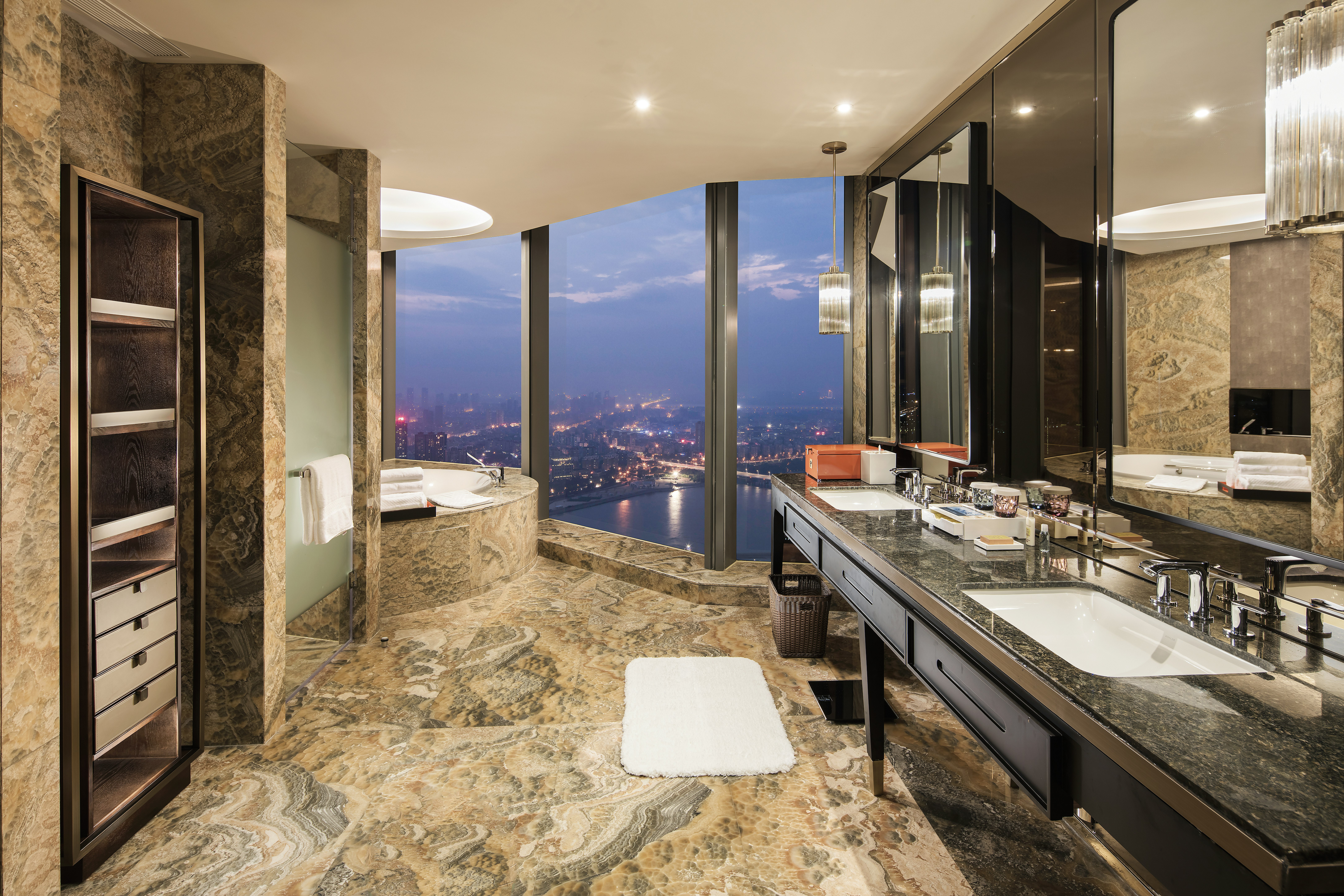 2 Bedrooms, Presidential, Suite
