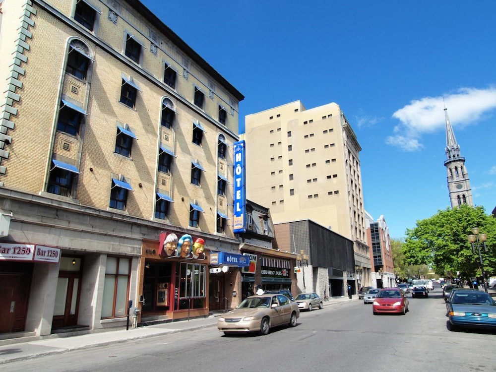 Hotel St Denis 24/29