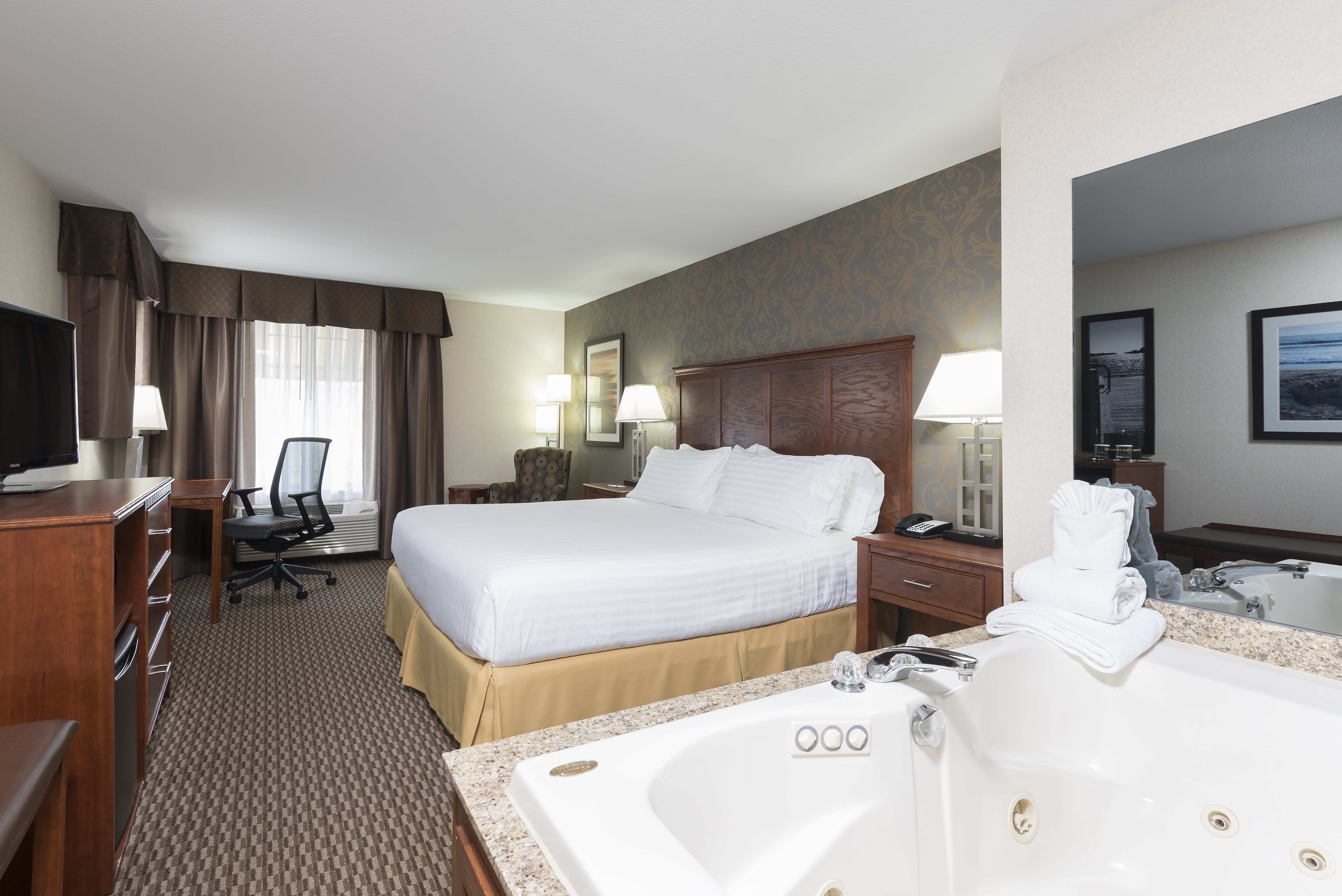 Holiday Inn Express Holland 18/55