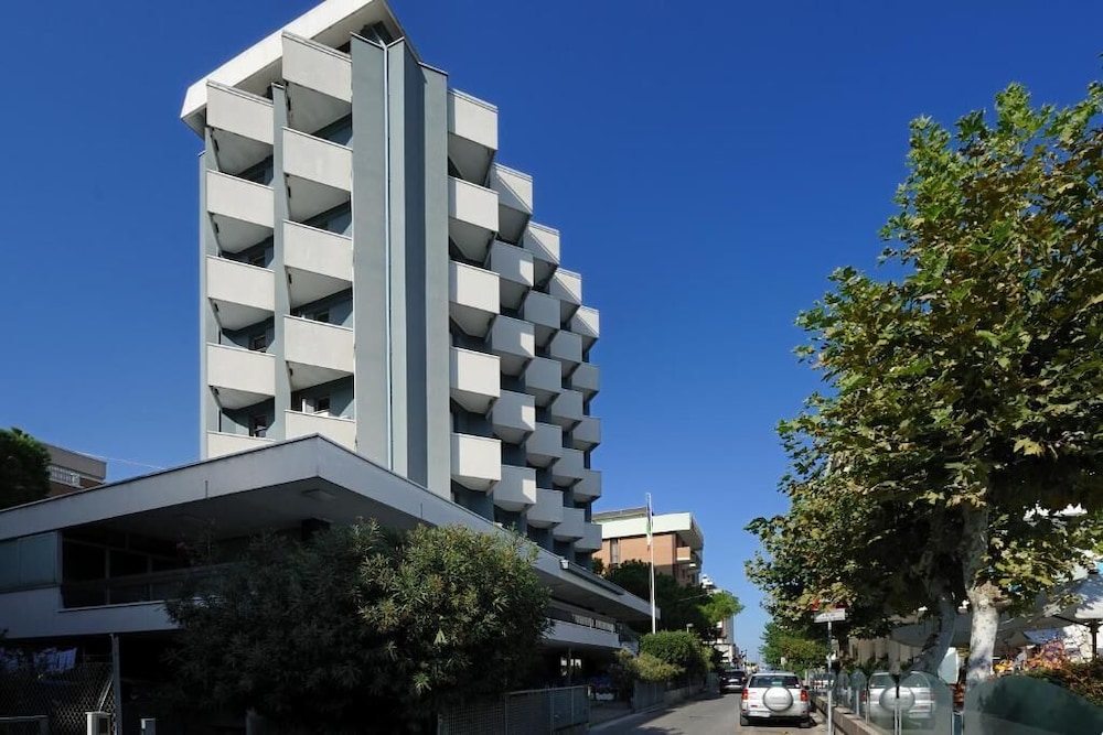 Hotel Raffaello 3/50