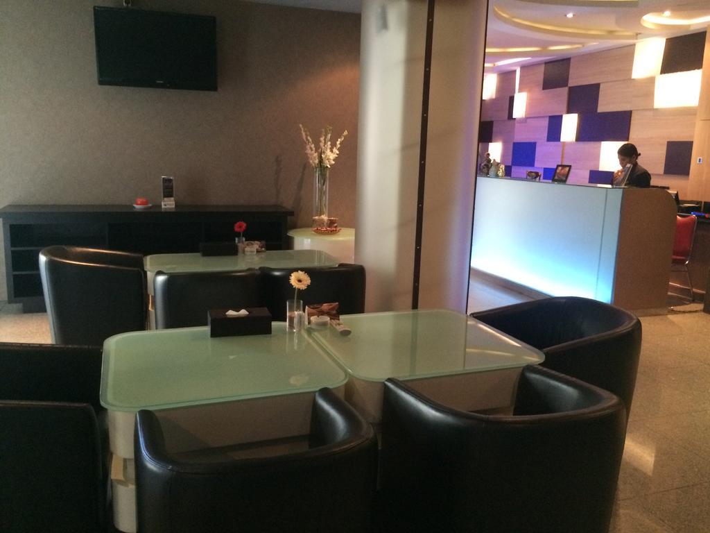 Blue Atlantic International Hotel 15/18
