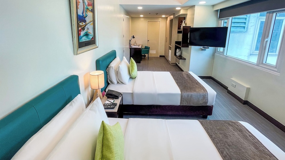 The Exchange Regency Residence Hotel 24/66