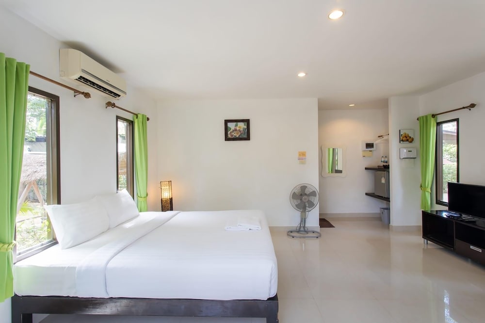 Pranburi Cabana Resort 24/72