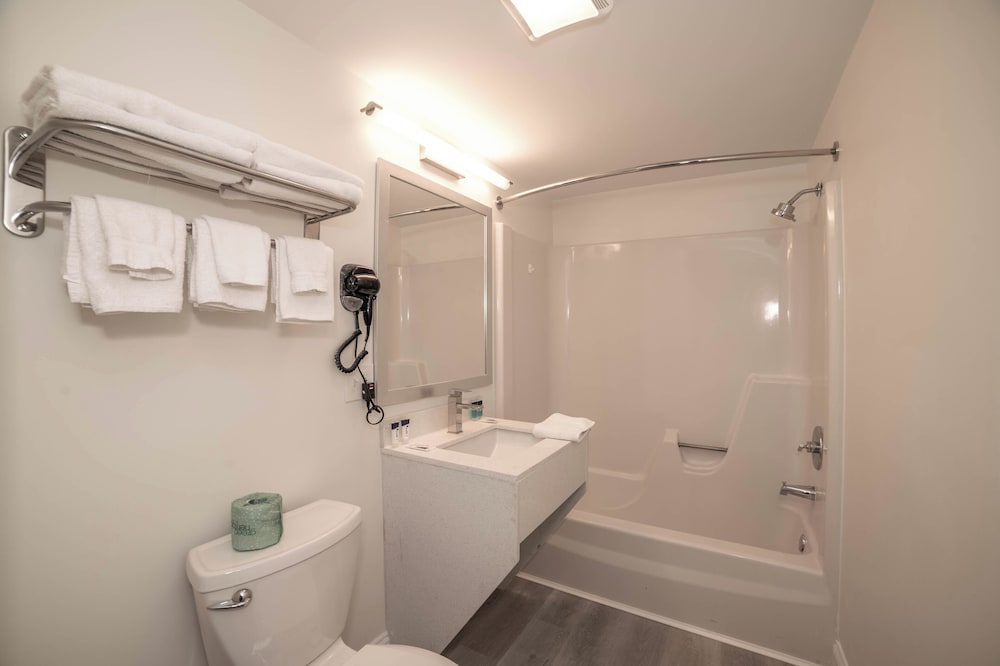 Viking Shores Motor Inn 34/35