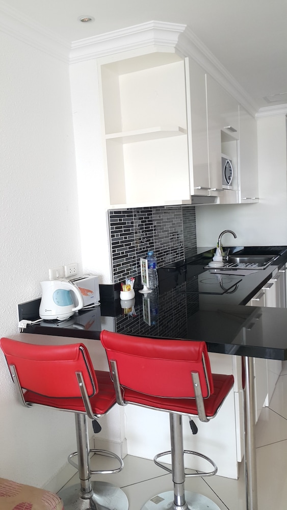 Vtsix Condo Rentals at View Talay 6 Pattaya 55/71