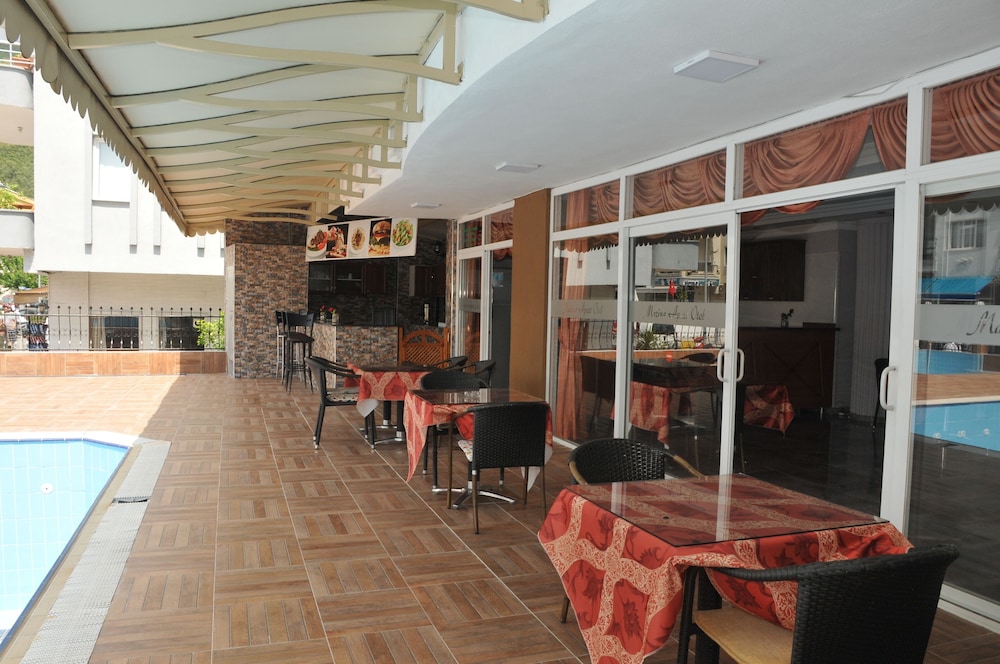 Marina Apart Hotel 32/48