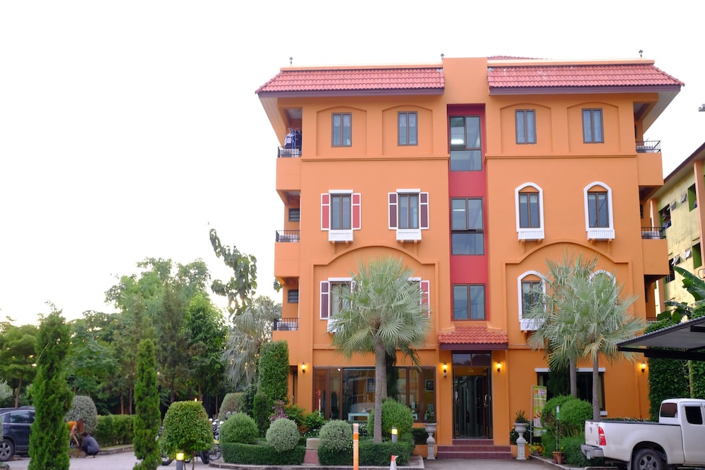 I-Home Residence And Hotel 7/67