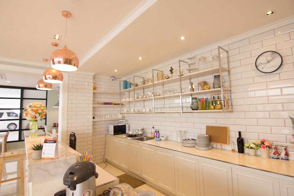 168 Studio Hotel Ubon Ratchathani 9/48