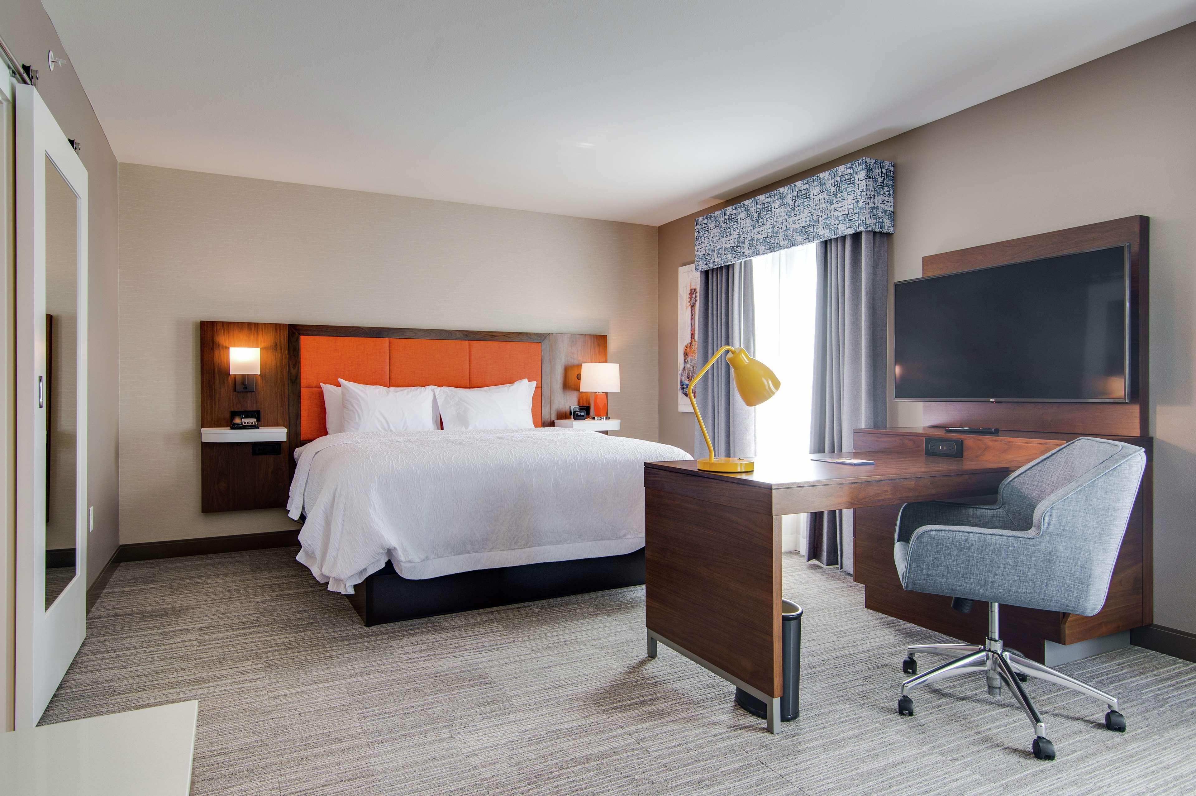 STUDIO, SUITE, KING BED, CITY VIEW