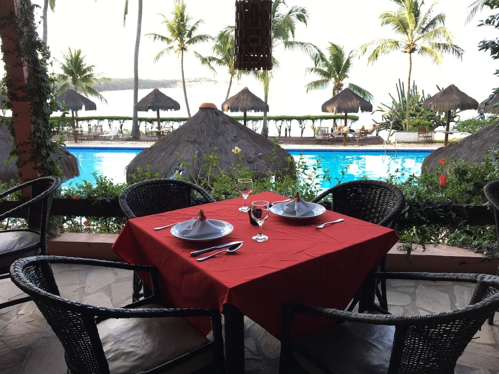 Hotel Marinas Resort 30/50