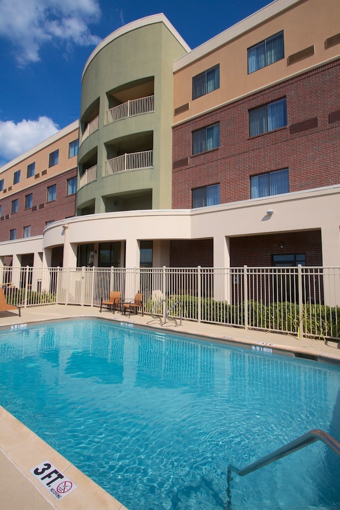 Courtyard Dallas Arlington South in ARLINGTON - TX