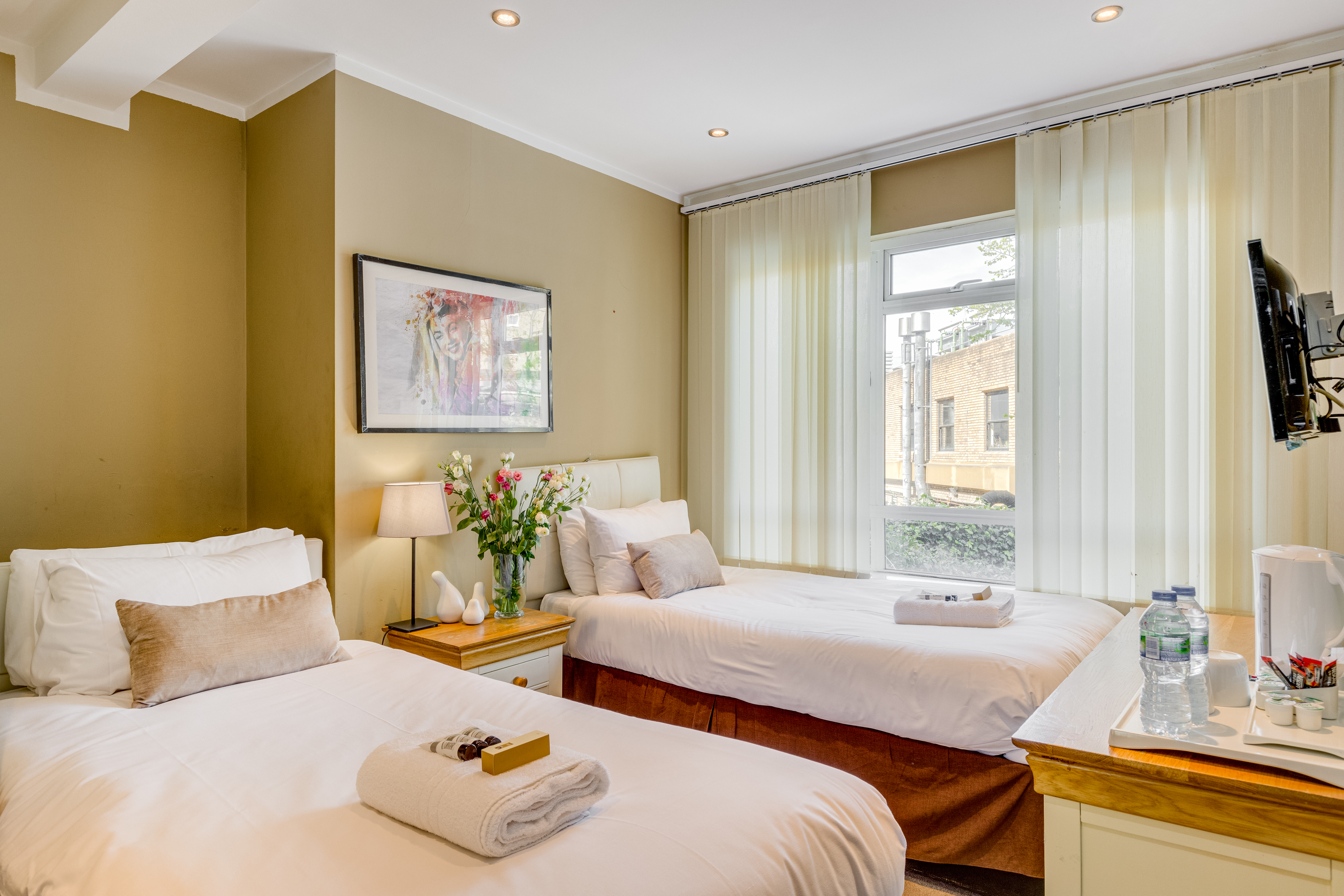 1 Lexham Gardens Hotel 21/50