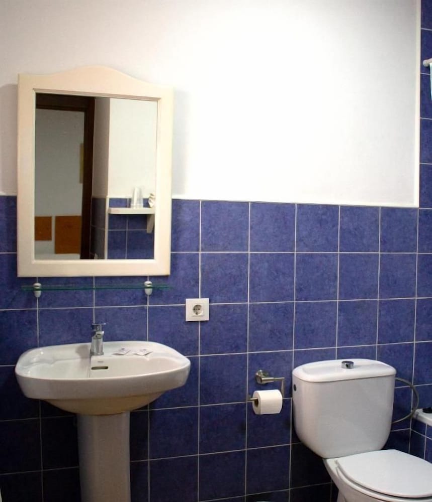 Hostal Villa 45/47