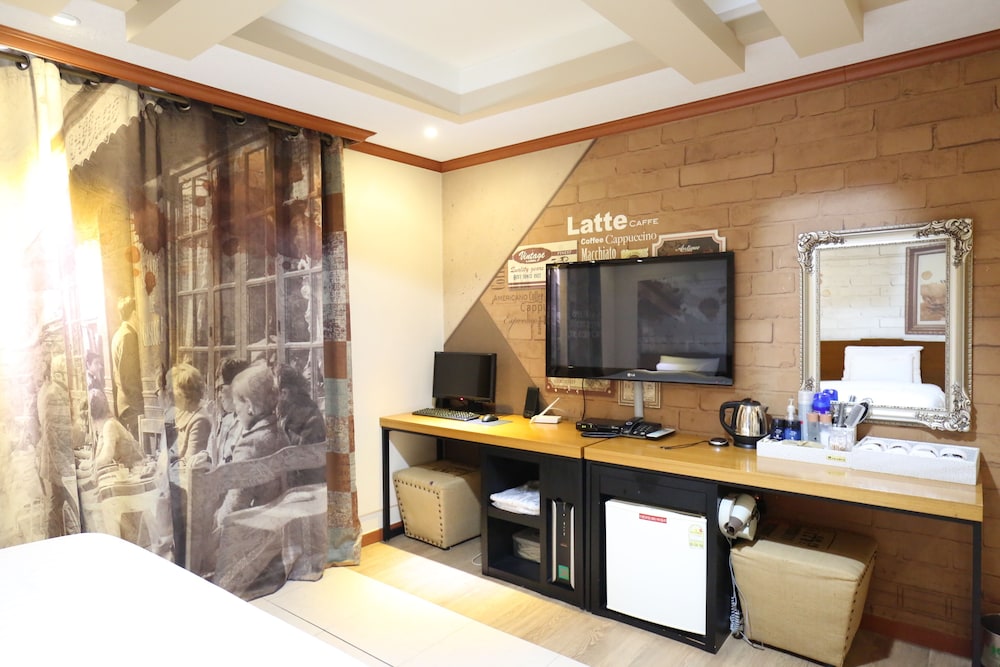 Hotel New Evergreen 47/62