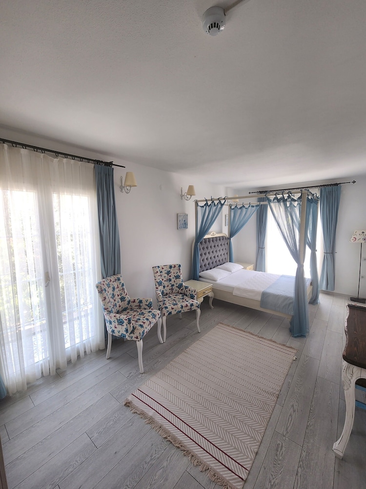 Tarcin Alacati Otel - Adults Only 34/48