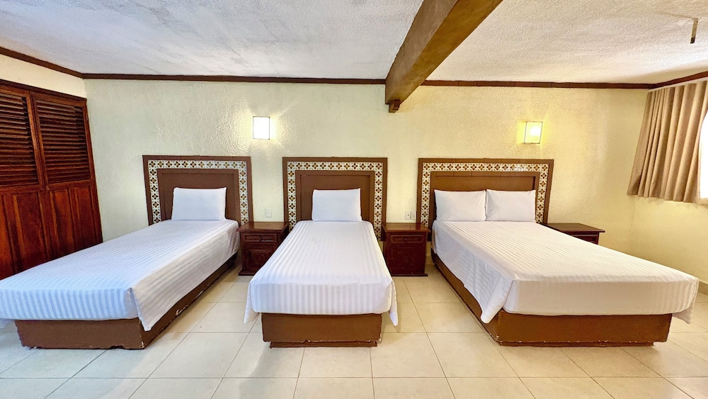 Suites Cancun Center 25/57