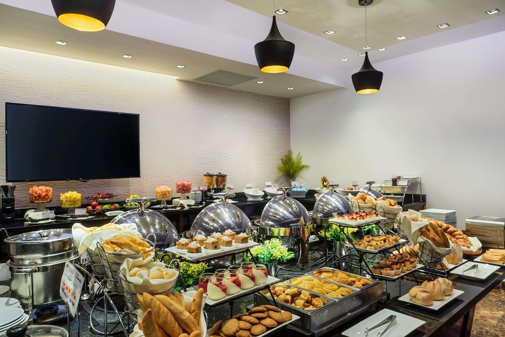 Ramada Plaza by Wyndham Panama Punta Pacifica 50/57
