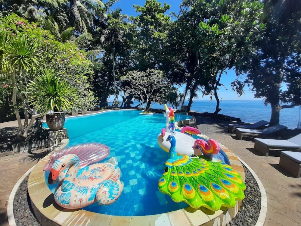Murex Manado Dive Resort 30/50