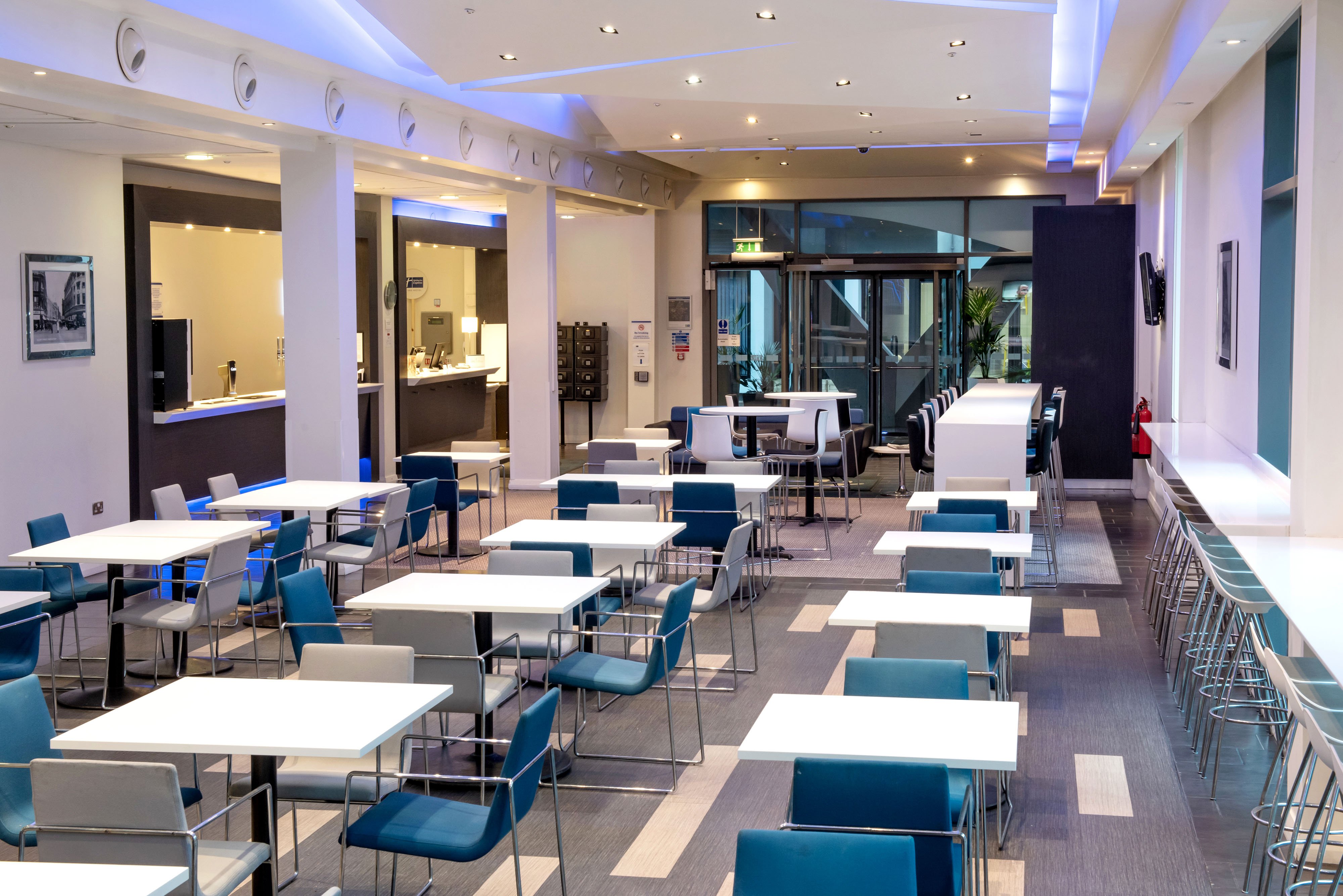 Holiday Inn Express Manchester City Centre Arena By IHG 49/63