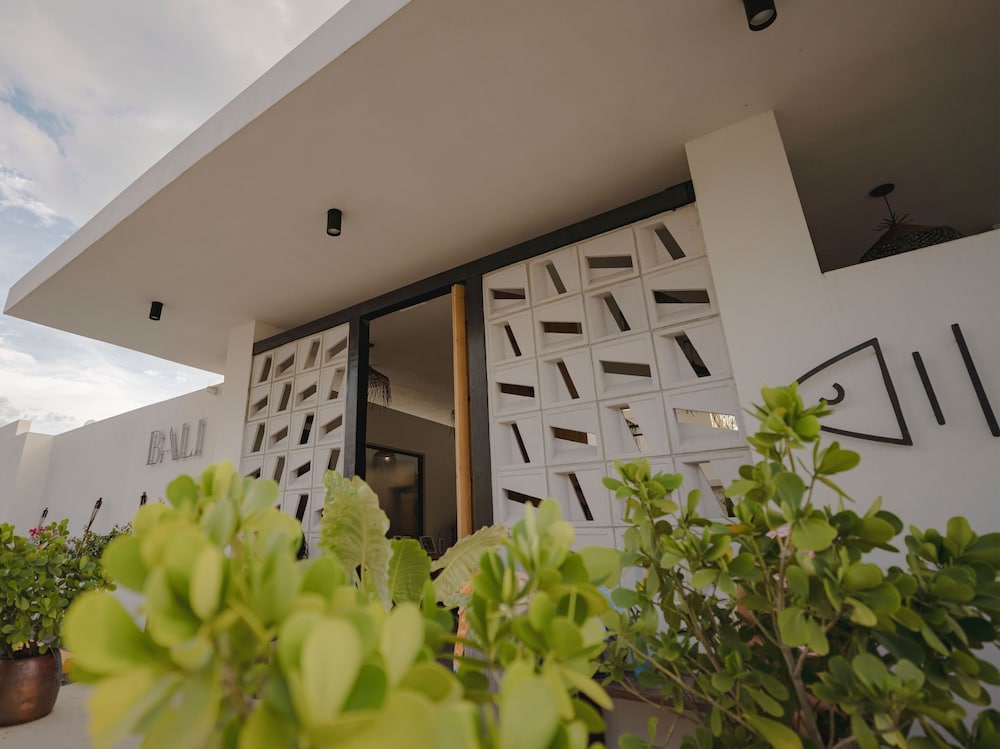 Bali Hotel Adults Only Isla Verde, a Trademark by Wyndham 4/62